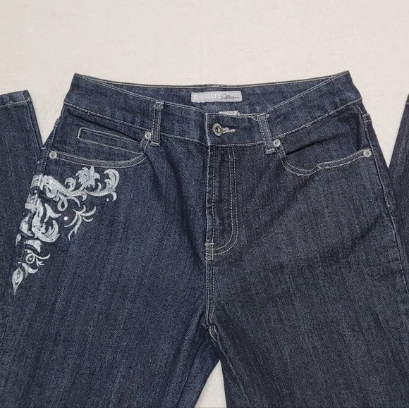 Vintage Chico's Platinum Mid-Wash Blue Silver Painted Embroidered Flared Jeans - Picture 4 of 11